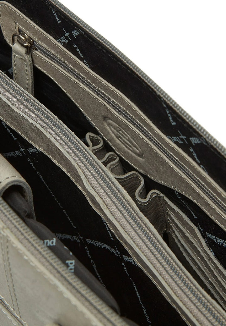 The Chesterfield Brand תיק צד לנשים מעור עם תא למחשב נייד 13.3" דגם Resa