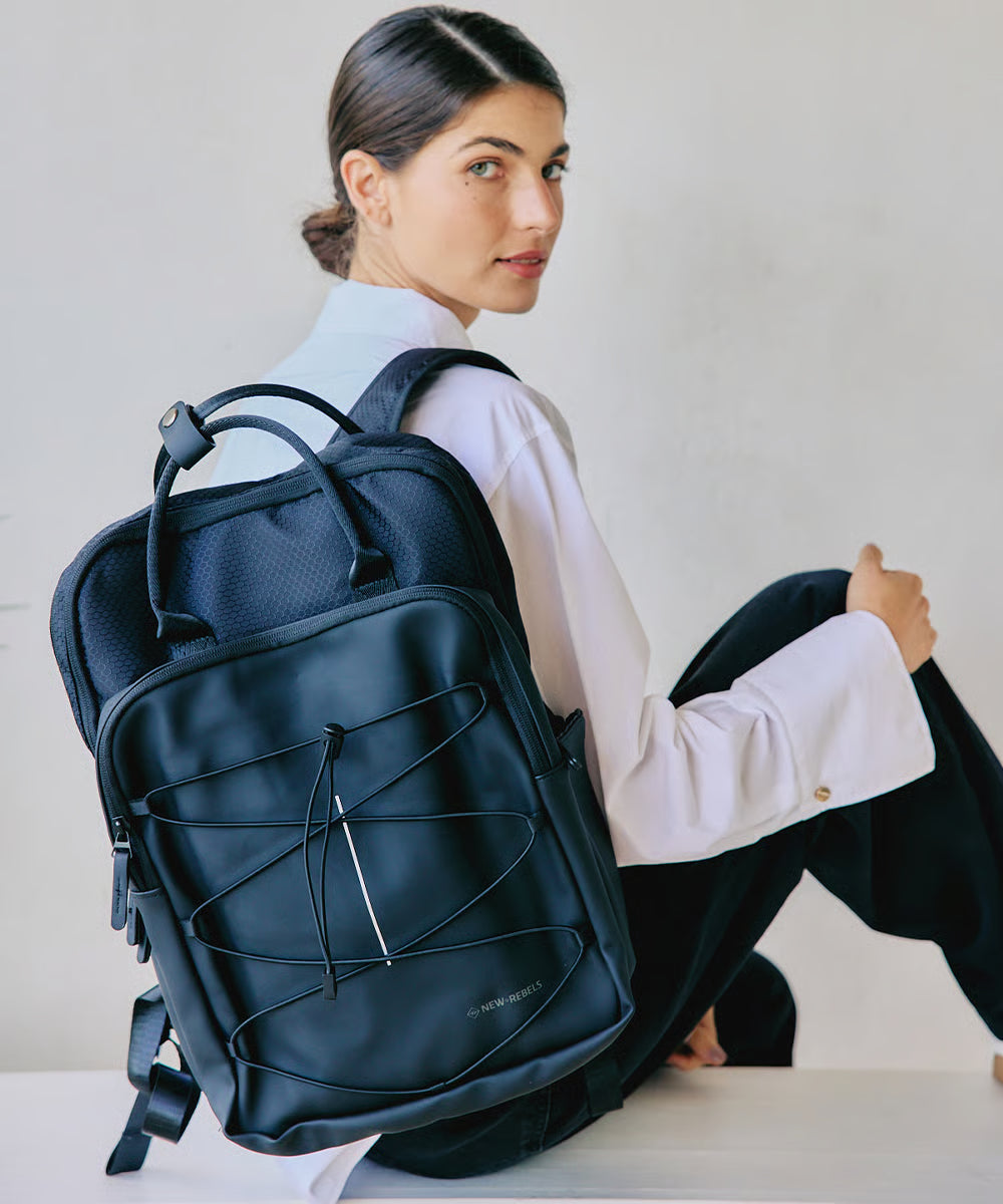 New Rebels William תיק גב עמיד למים עם חבק גומי למחשב 15.6"