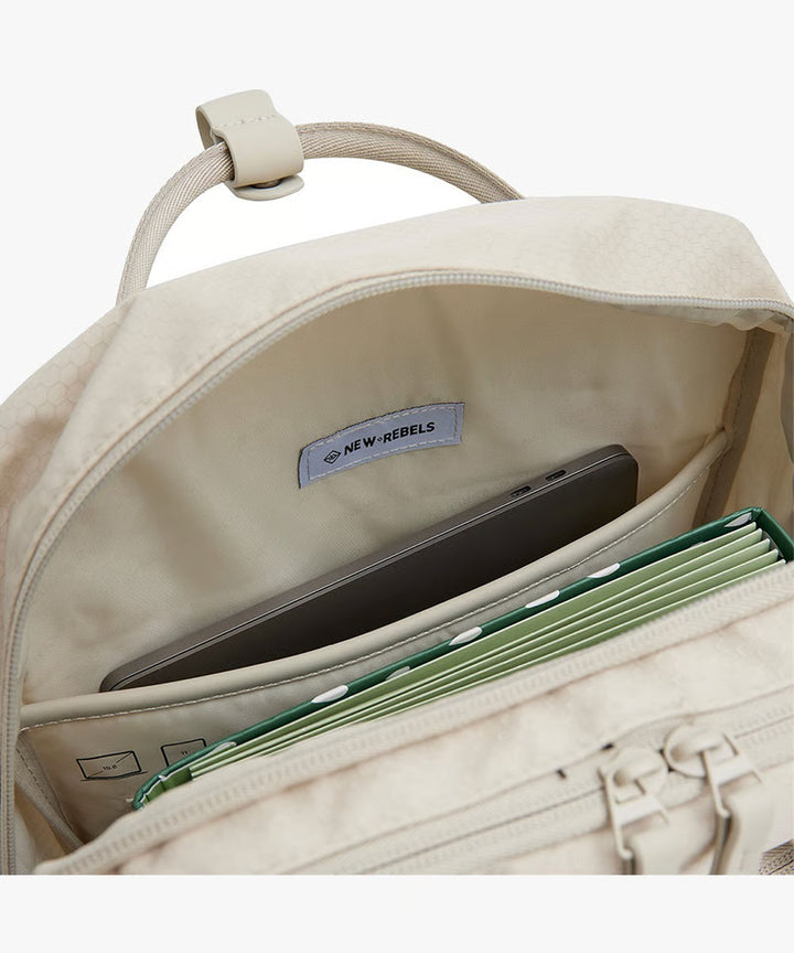 New Rebels William תיק גב עמיד למים עם חבק גומי למחשב 15.6"