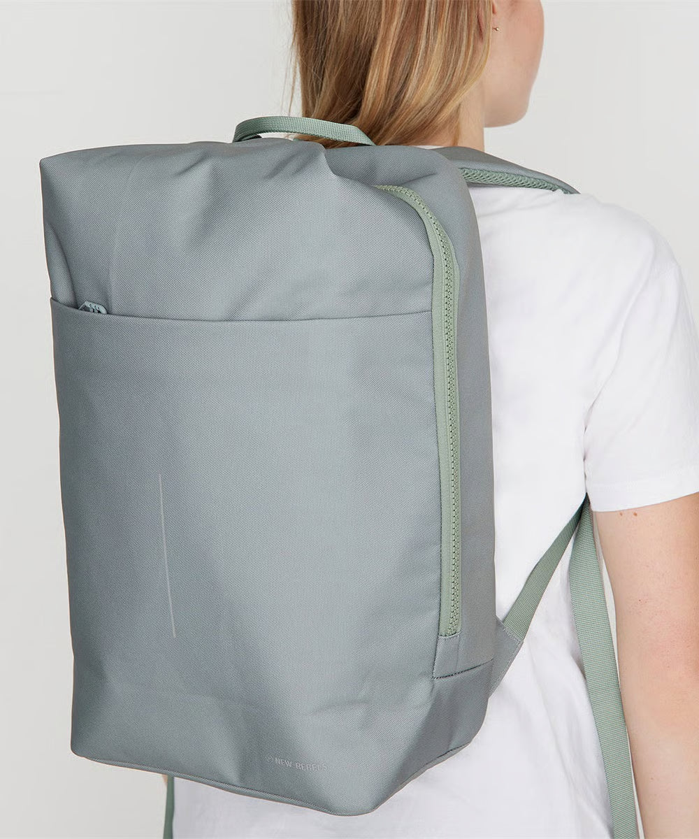 New Rebels Valor Cranston תיק גב דוחה מים למחשב 15.6"