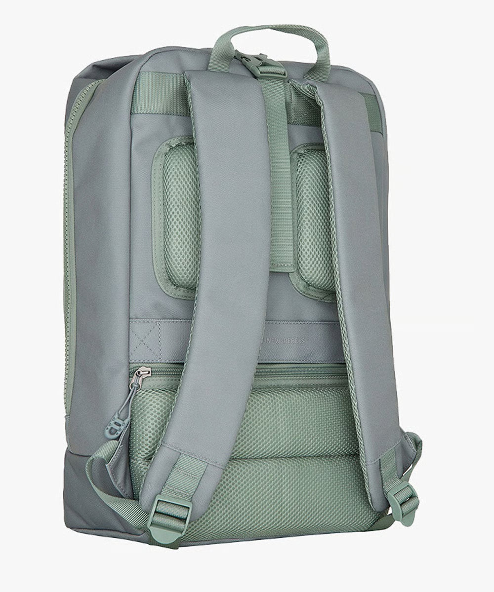 New Rebels Valor Cranston תיק גב דוחה מים למחשב 15.6"