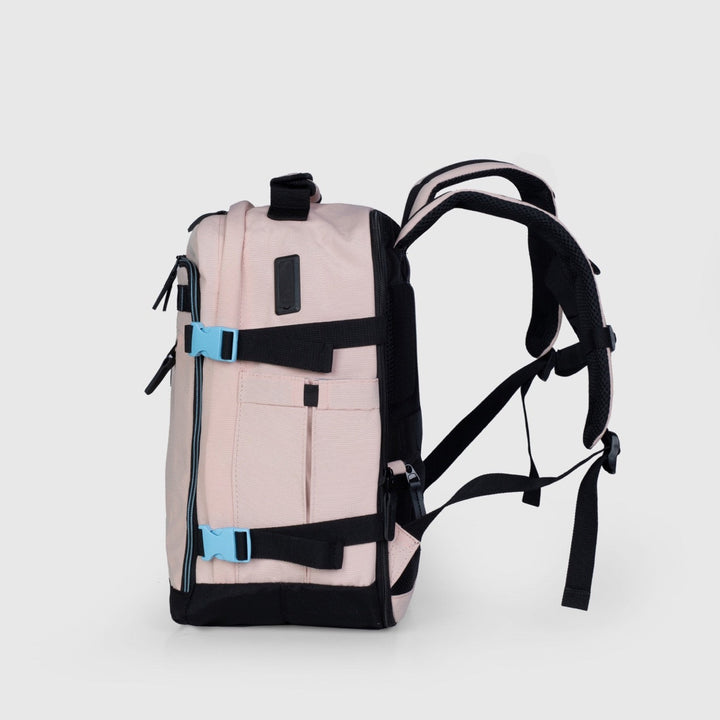 תיק עליה למטוס מתרחב מבית המותג ®CABIN FLY דגם SkyLite מידה S 40x25x20cm