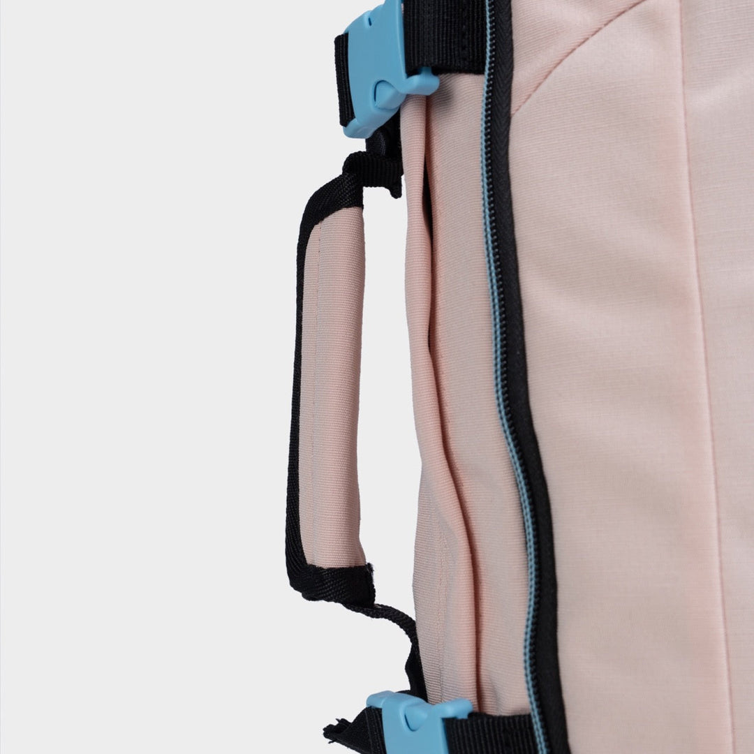 תיק עליה למטוס מתרחב מבית המותג ®CABIN FLY דגם SkyLite מידה S 40x25x20cm