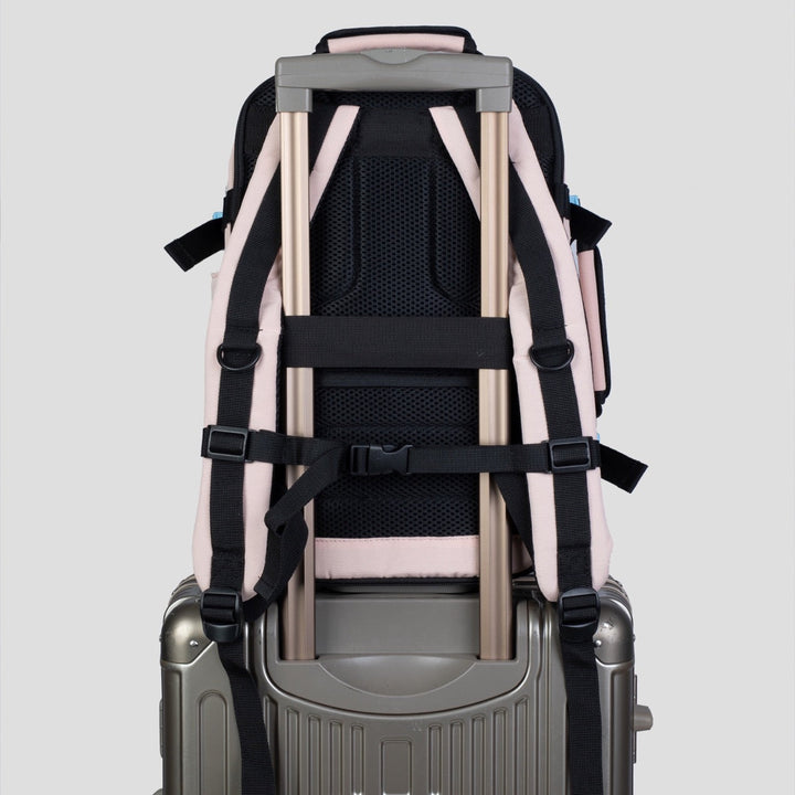 תיק עליה למטוס מתרחב מבית המותג ®CABIN FLY דגם SkyLite מידה S 40x25x20cm