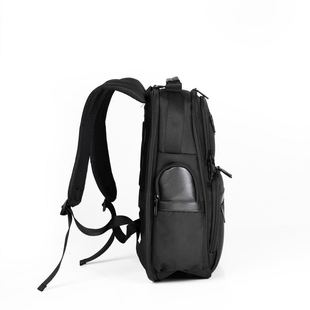 תיק גב יוקרתי עסקי למחשב נייד 15.6 מבית SLAZENGER מסדרת OXFORD