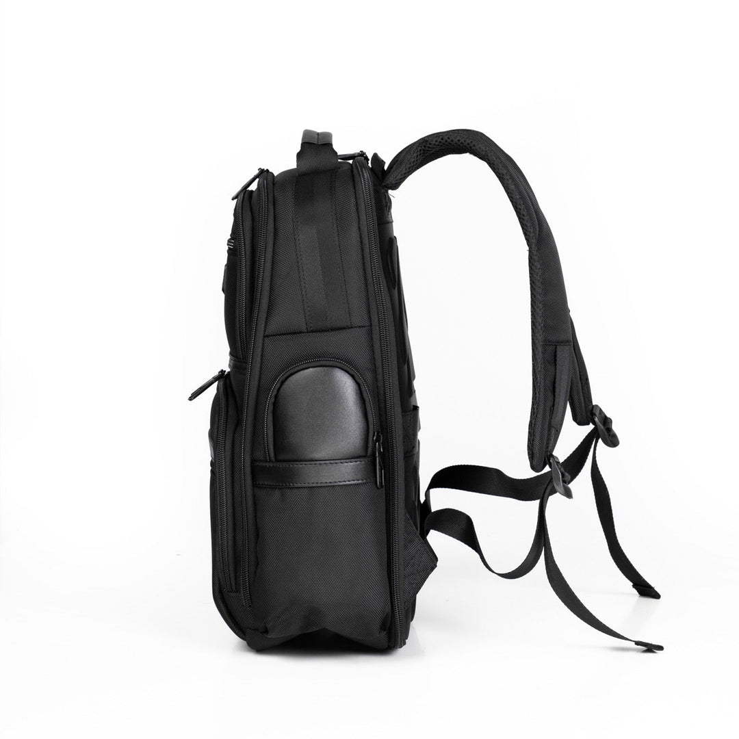 תיק גב יוקרתי עסקי למחשב נייד 15.6 מבית SLAZENGER מסדרת OXFORD