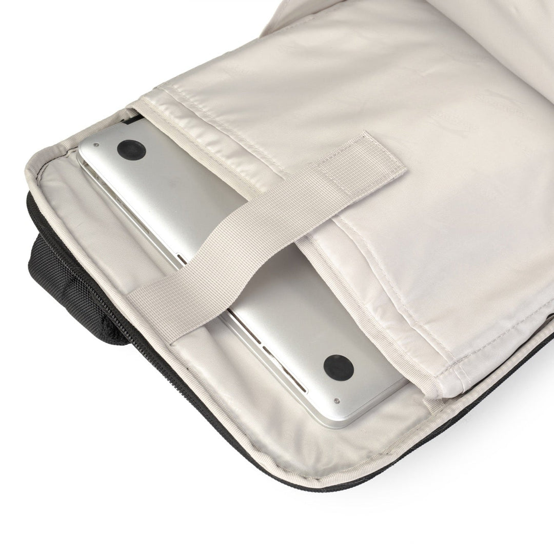 תיק גב יוקרתי עסקי למחשב נייד 15.6 מבית SLAZENGER מסדרת OXFORD