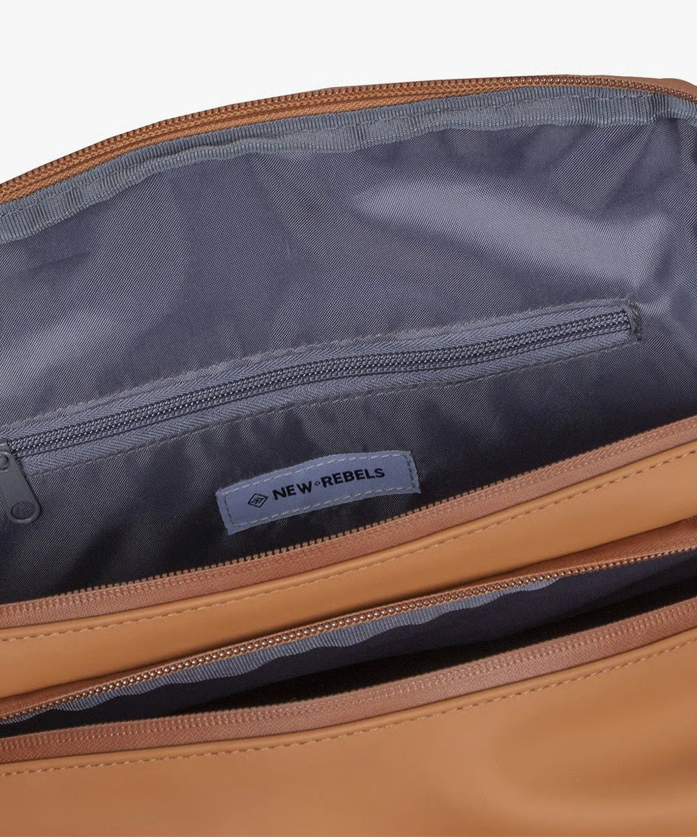 תיק גב דגם וויליאם