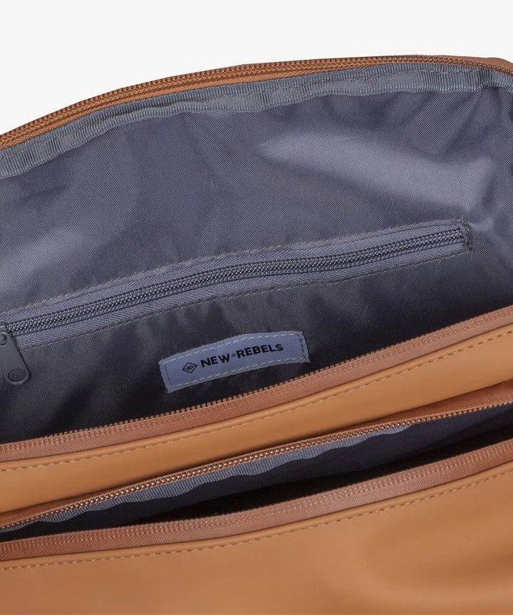 תיק גב דגם וויליאם