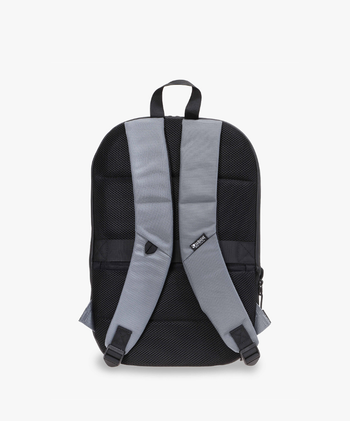 Emanuel תיק גב עור דגם SleekPack