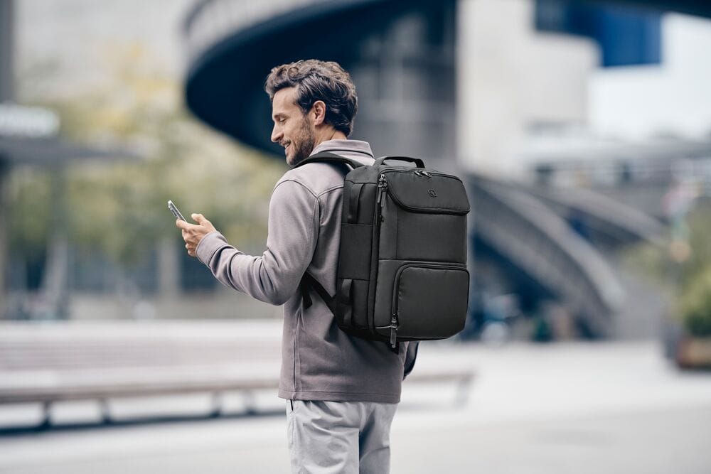 תיק גב Wenger UrbanOne Travel 15.6 אינץ' – בשימוש