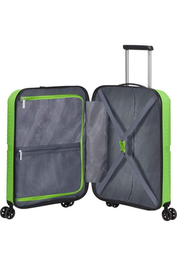 American Tourister Luggage Airconic 55cm מזוודה קטנה לעלייה למטוס 20" - תיק התיקיםAmerican Touristerמזוודות