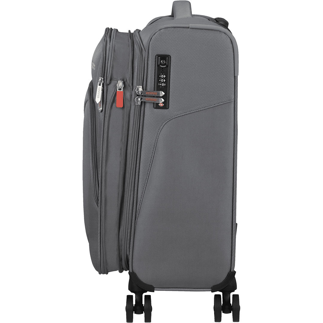 American Tourister Summerfunk luggage מזוודה קטנה מבד לעלייה למטוס אמריקן טוריסטר 20" - תיק התיקיםAmerican Touristerמזוודות