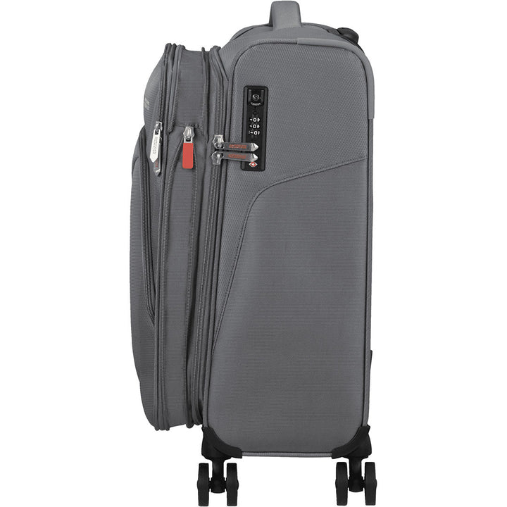 American Tourister Summerfunk luggage מזוודה קטנה מבד לעלייה למטוס אמריקן טוריסטר 20" - תיק התיקיםAmerican Touristerמזוודות