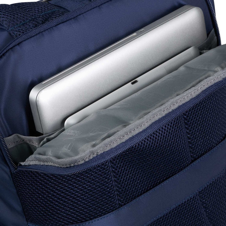 AMERICAN TOURISTER Urban Groove Tote תיק גב מעוצב למחשב 15.6" - תיק התיקיםAmerican Touristerתיקי גב למחשב