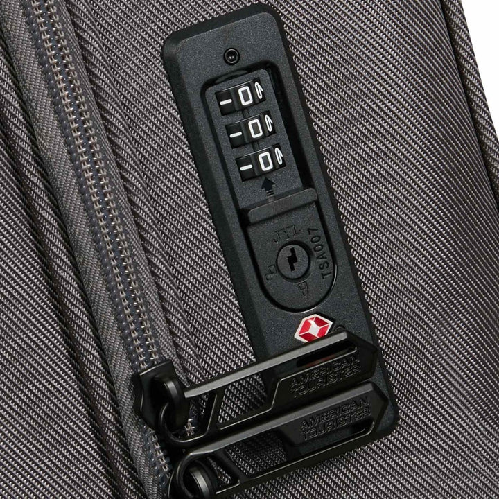 AMERICAN TOURISTER Urban Track מזוודת טרולי דאפל עליה למטוס 55 ס"מ - תיק התיקיםAmerican Touristerתיקי נסיעות Duffle