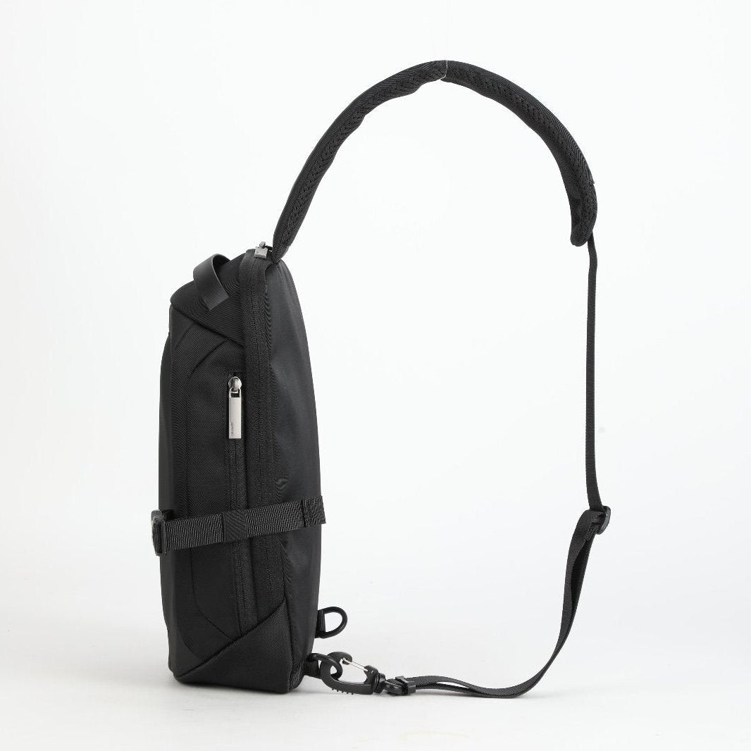 תיק צד פונקציונאלי וקל משקל בסגנון אוכף אלכסון עמיד למים מבית המותג AOKING צבע שחור - תיק התיקיםAOKINGתיק צד