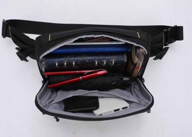 תיק צד / פאוץ' שחור לגבר, איכותי ונוח מבית AOKING - תיק התיקיםAOKINGתיק צד