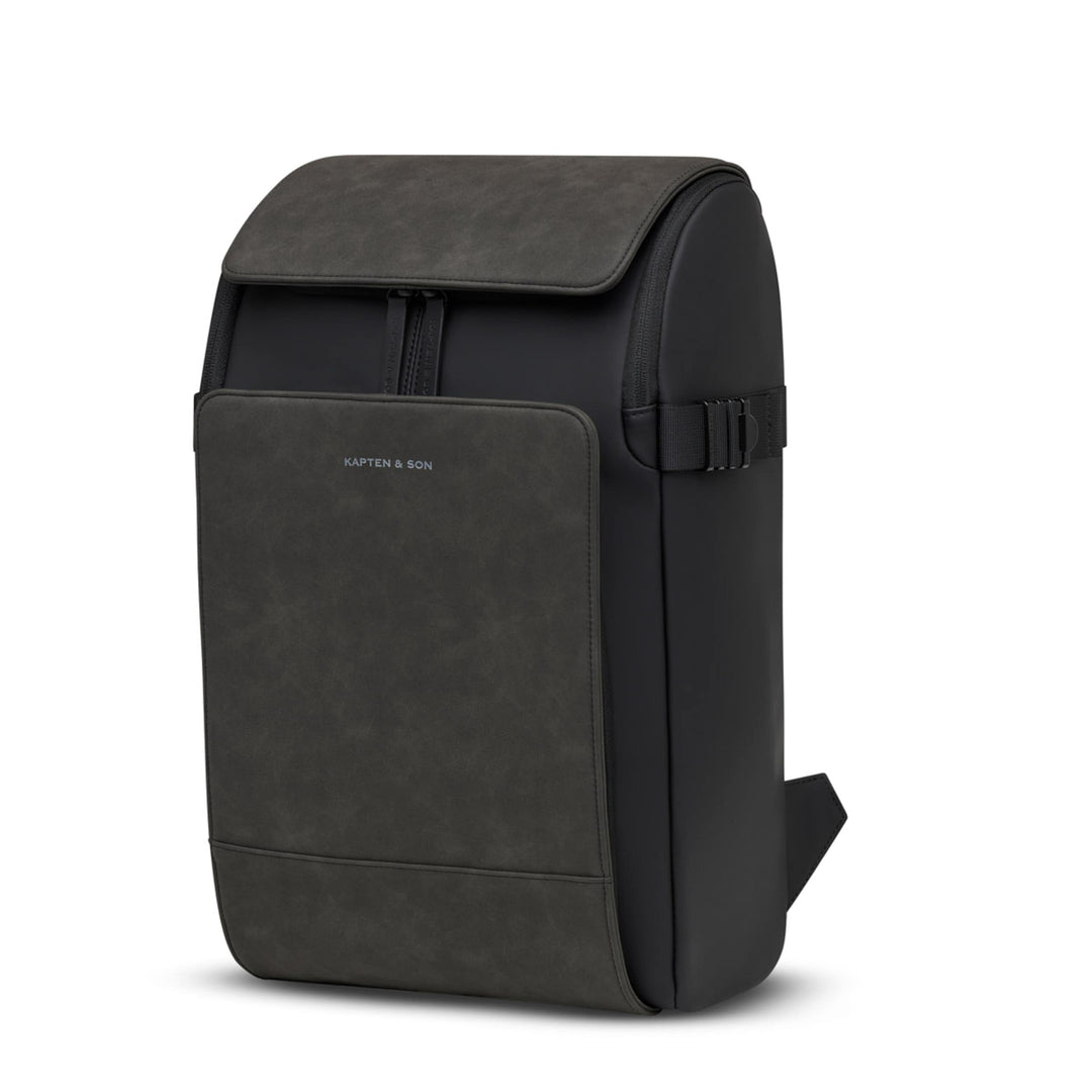 Kapten & Son Bali Medium תיק גב למחשב נייד 18 ליטר בשחור – מבט קדמי