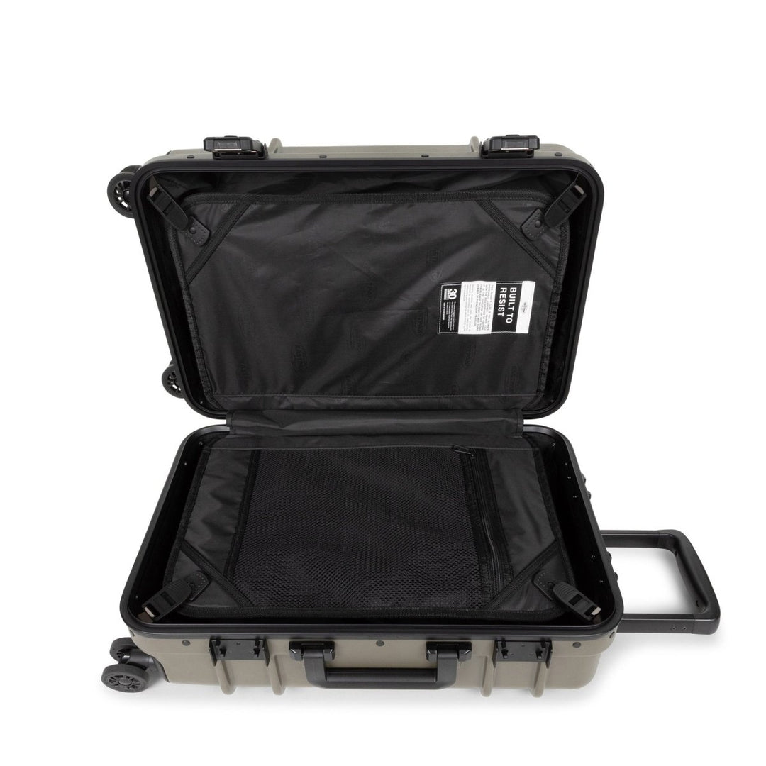 מזוודת קבינה קשיחה Eastpak Resist&
