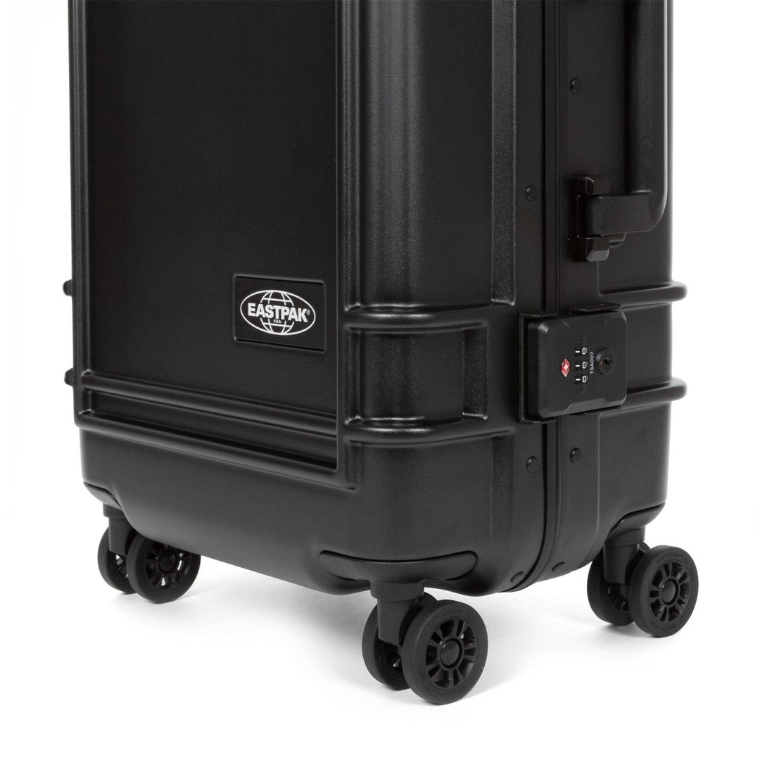 מזוודת קבינה קשיחה Eastpak Resist&