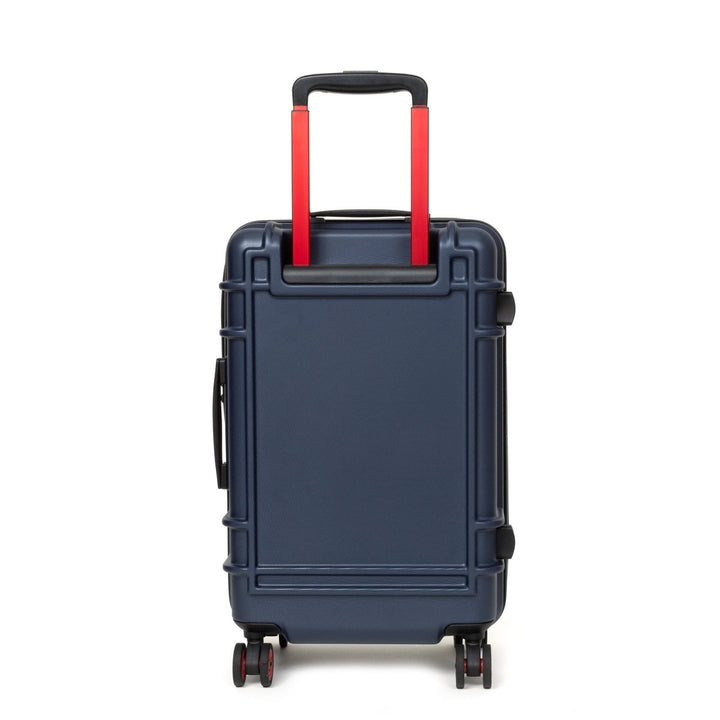 מזוודת קבינה קשיחה Eastpak Resist&