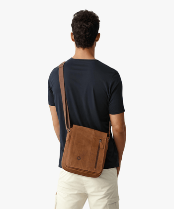 תיק עור דגם ברק לגבר - תיק התיקיםEmanuelתיקי צד לגבר