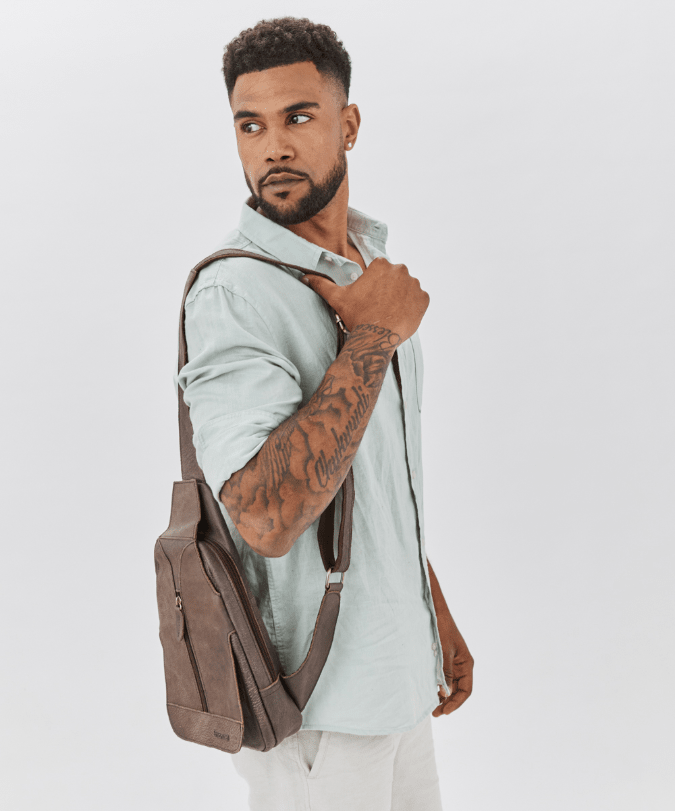 תיק מעור דגם אוכף - תיק התיקיםEmanuelתיקי צד לגבר