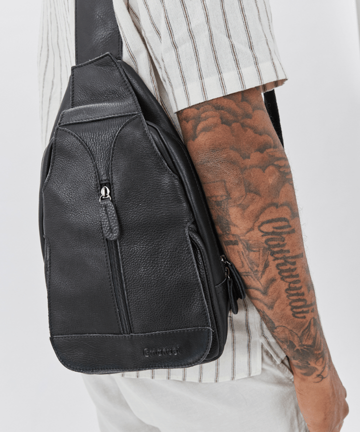 תיק מעור דגם אוכף - תיק התיקיםEmanuelתיקי צד לגבר