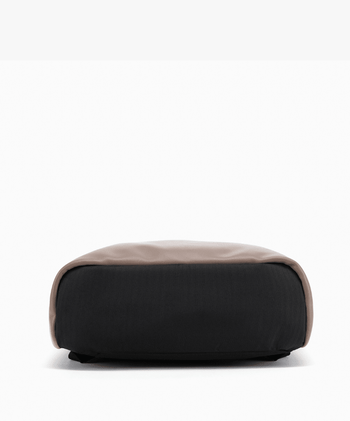 תיק גב סקוטש - תיק התיקיםEmanuelתיקי גב לנשים