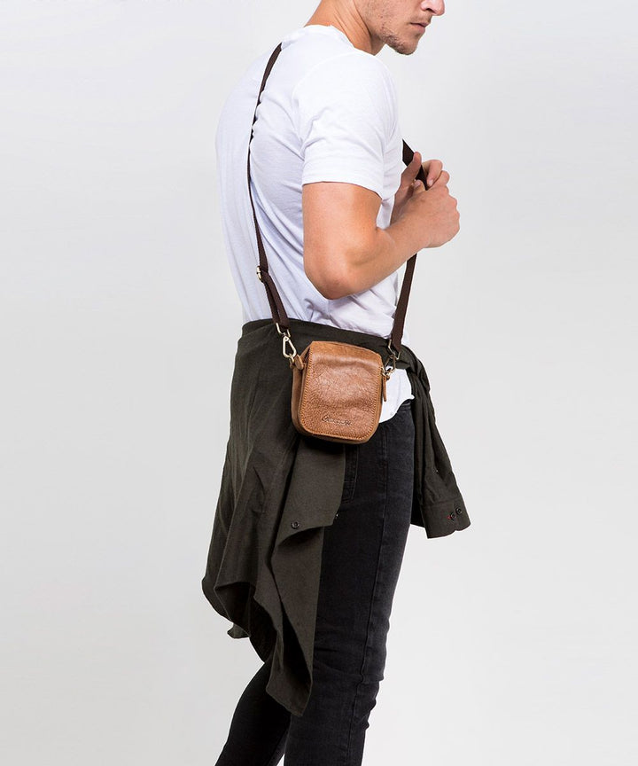 Emanuel תיק לגבר מעור דגם קוסקו אפריקה - תיק התיקיםEmanuelגברים