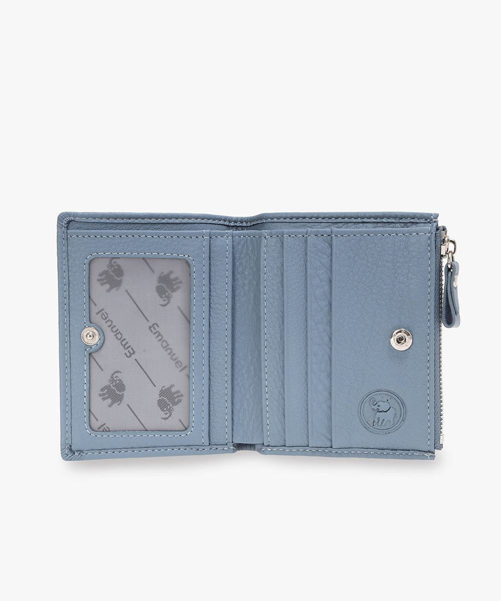 ג&