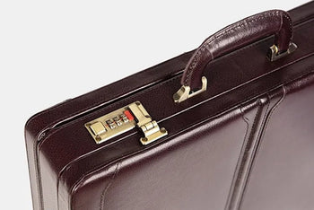 תיק עסקים JAMES BOND - תיק התיקיםFerriniBriefcase