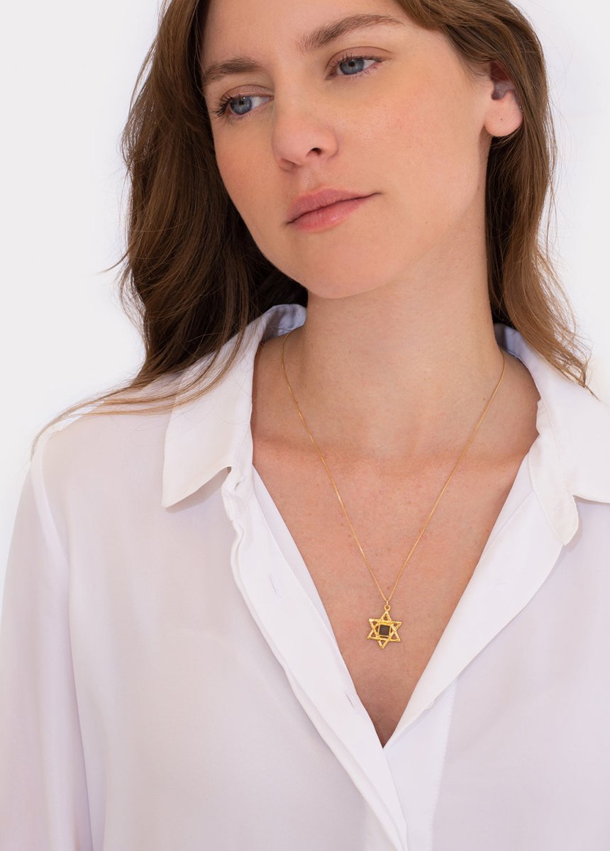 מגן דוד קלאסי משובץ ננו תנ"ך - תיק התיקיםJNB Jewishחנות "ג'רוזלם ננו תנ"ך" היחיד שמיוצר בישראל