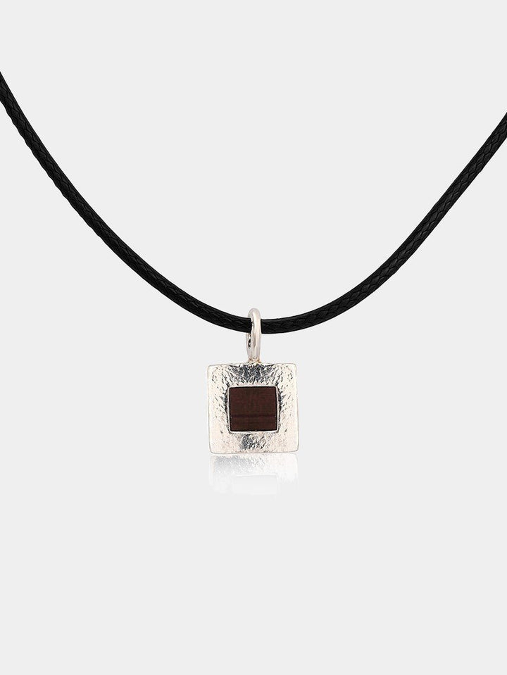 תליון כסף מרובע קלאסי ג'רוזלם ננו תנ"ך - תיק התיקיםJNB Jewishחנות "ג'רוזלם ננו תנ"ך" היחיד שמיוצר בישראל