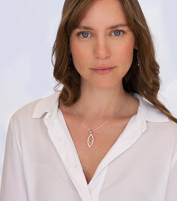 שרשרת עין עם ננו תנ"ך - תיק התיקיםJNB Jewishחנות "ג'רוזלם ננו תנ"ך" היחיד שמיוצר בישראל