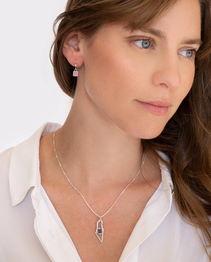 תליון מפת ארץ ישראל עם ג'רוזלם ננו תנ"ך - תיק התיקיםJNB Jewishחנות "ג'רוזלם ננו תנ"ך" היחיד שמיוצר בישראל