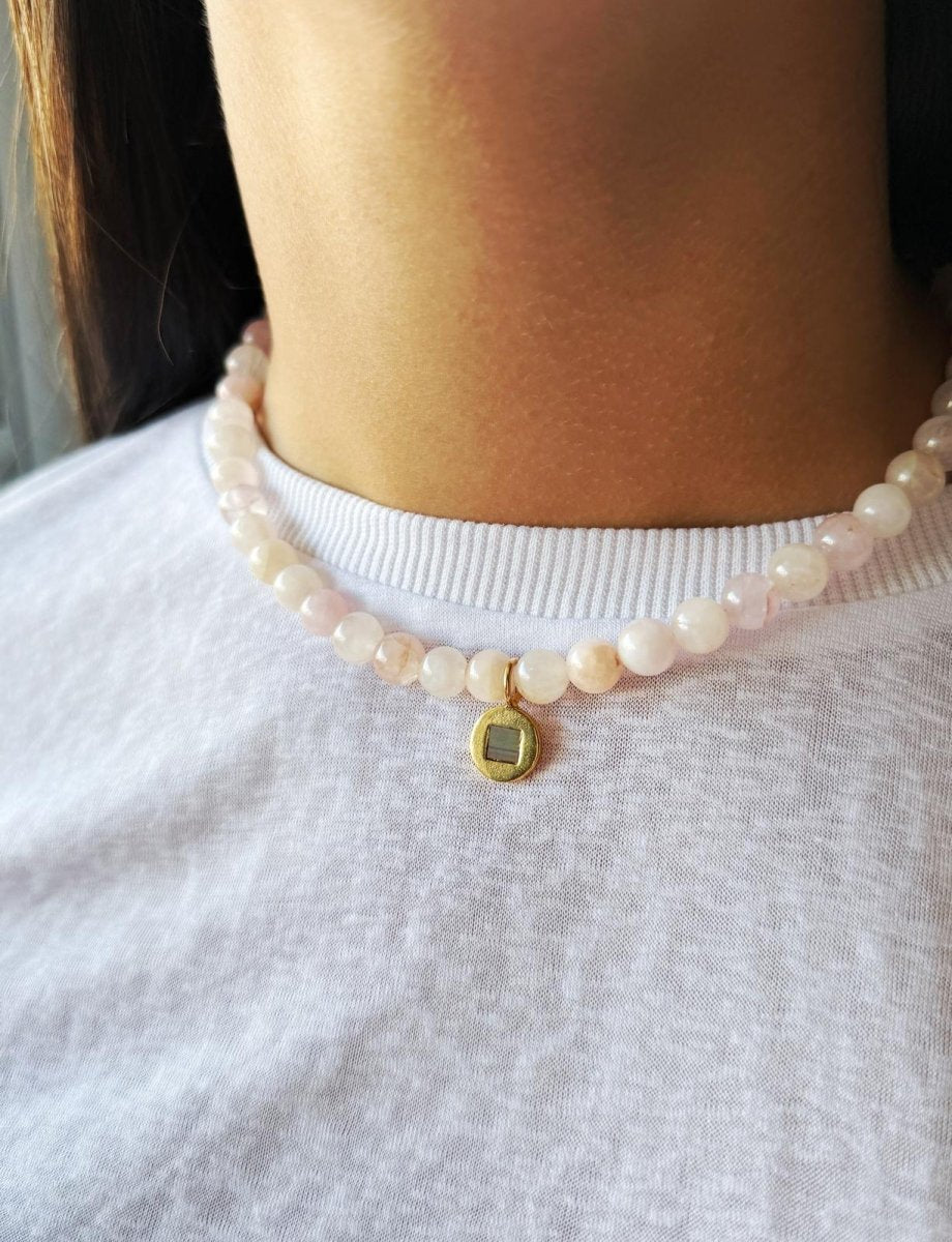 שרשרת רוזקוורץ עם ננו תנ"ך - תיק התיקיםJNB Jewishחנות "ג'רוזלם ננו תנ"ך" היחיד שמיוצר בישראל