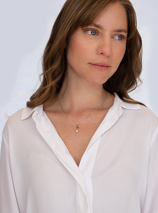 שרשרת ג’רוזלם ננו תנ”ך עדינה - מעוין עם זירקון - תיק התיקיםJNB Jewishחנות "ג'רוזלם ננו תנ"ך" היחיד שמיוצר בישראל