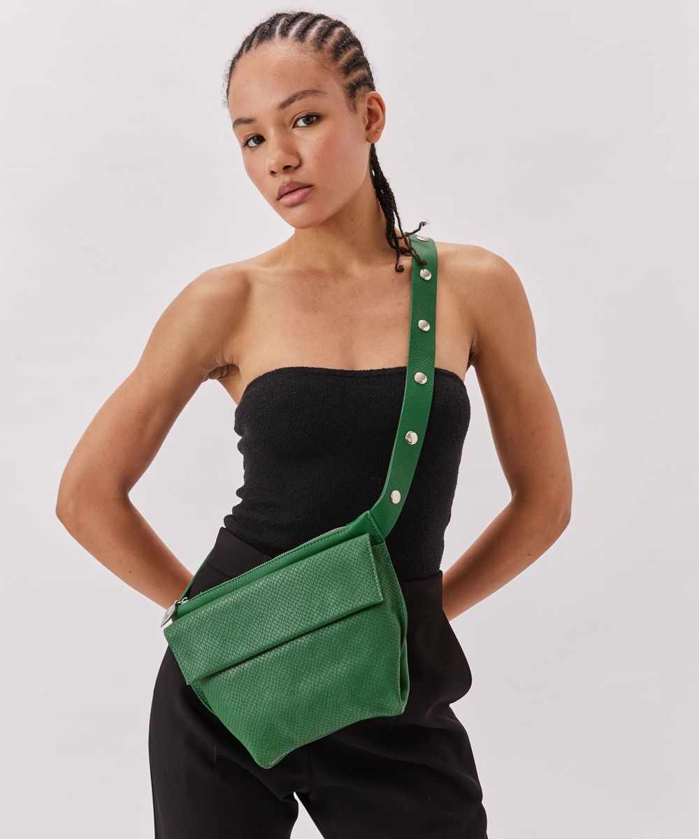 Neta Sade תיק פאוץ' מעור דגם עין שמר טקסטורה - תיק התיקיםנטע שדהנשים