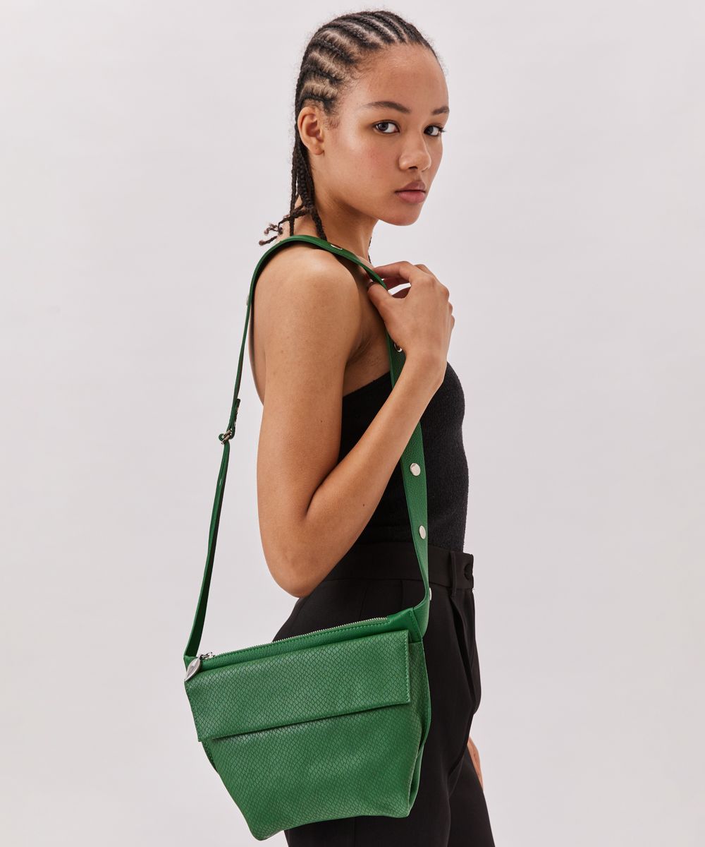 Neta Sade תיק פאוץ' מעור דגם עין שמר טקסטורה - תיק התיקיםנטע שדהנשים