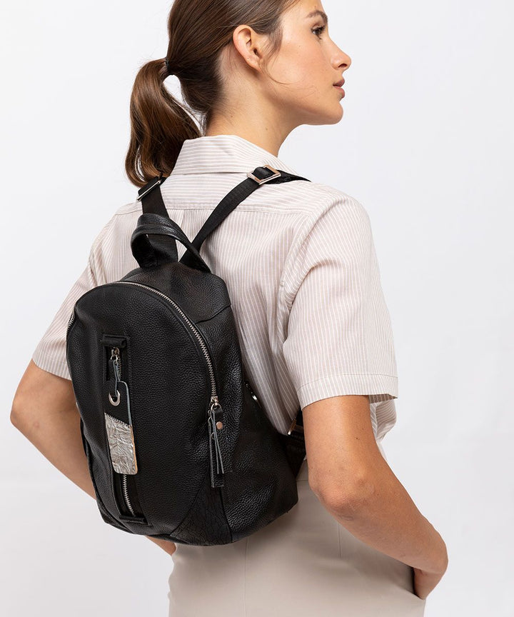 Neta Sade תיק גב עור סניקרס קטן - תיק התיקיםנטע שדהנשים