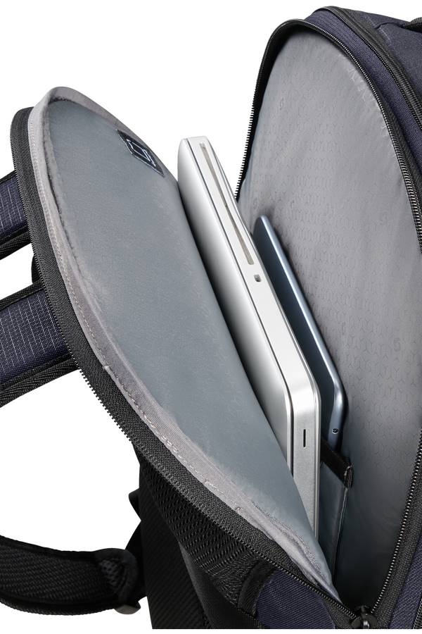 Samsonite תיק גב למחשב נייד 17.3" Roader L - תיק התיקיםSamsoniteתיקי גב