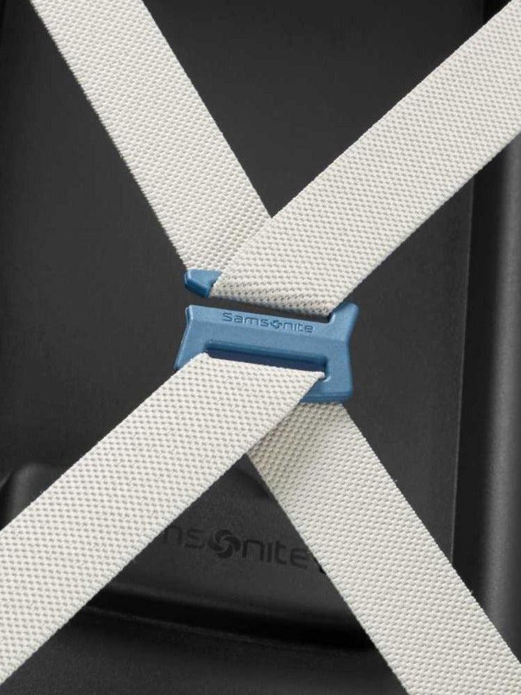 Samsonite S'Cure 55X40X20cm 20" מזוודה קשיחה קטנה לעלייה למטוס סמסונייט - תיק התיקיםSamsoniteמזוודות