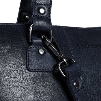 The Chesterfield Brand תיק צד לנשים מעור עם תא למחשב נייד 13.3" דגם Resa - תיק התיקיםThe Chesterfield Brandתיקי צד לנשים