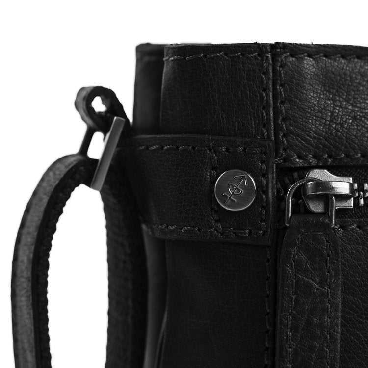 The Chesterfield Brand תיק צד מעור דגם LAOS - תיק התיקיםThe Chesterfield Brandתיקי צד לנשים