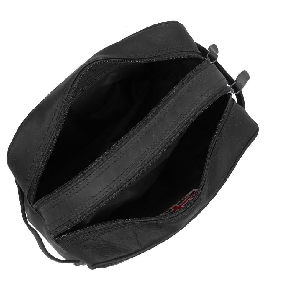 The Chesterfield Brand תיק רחצה מעור דגם STEFAN - תיק התיקיםStoriesמזוודות