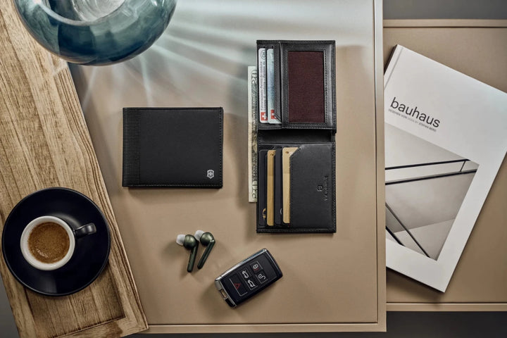 ארנק עור Victorinox Altius Alox Bi-Fold RFID שחור - תיק התיקיםVictorinoxארנקים