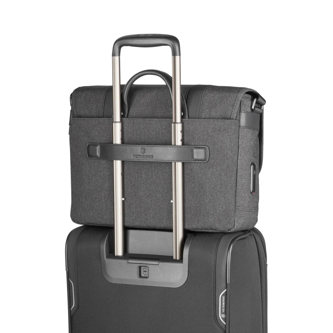 תיק צד Victorinox Architecture Urban2 Messenger אפור - תיק התיקיםVictorinoxתיקי צד