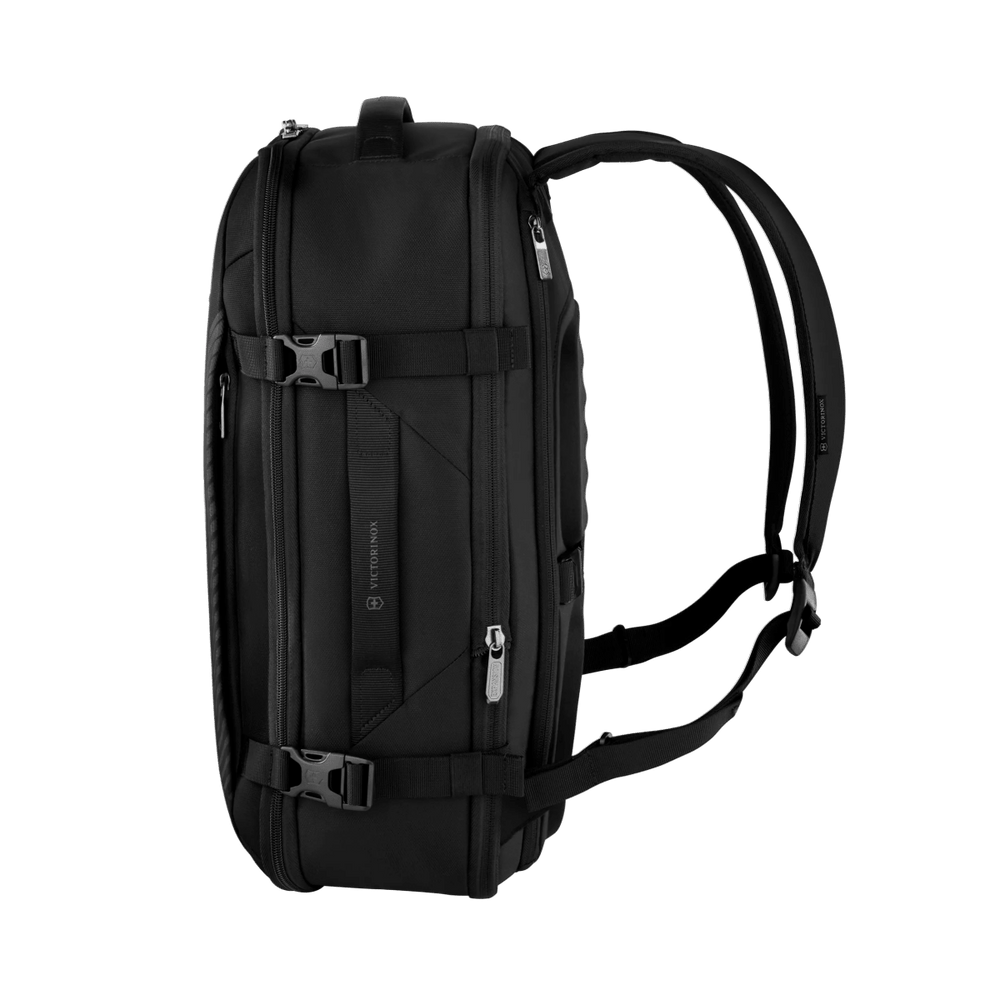 תיק נסיעות Victorinox Crosslight Boarding Bag שחור - תיק התיקיםVictorinoxאביזרי נסיעות